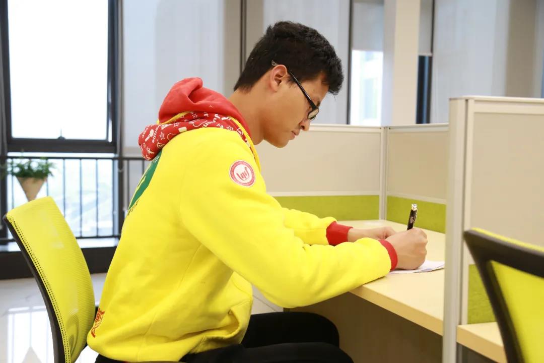 Fmm_sYL42WRGywYUlhSP7piAvocc.jpg 圖片