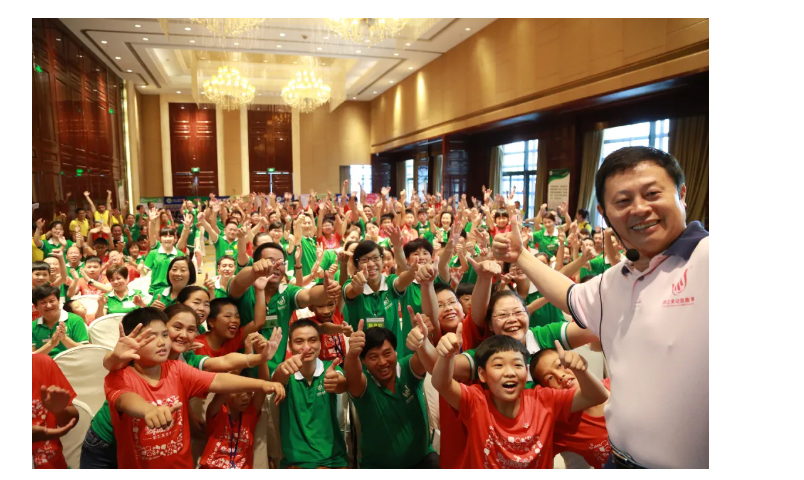 少年演講家自信伴習(xí)目標(biāo)營(yíng),四天三晚讓孩子照見(jiàn)自己的未來(lái)